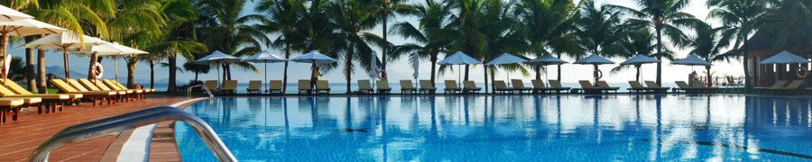 Hotels with Pool